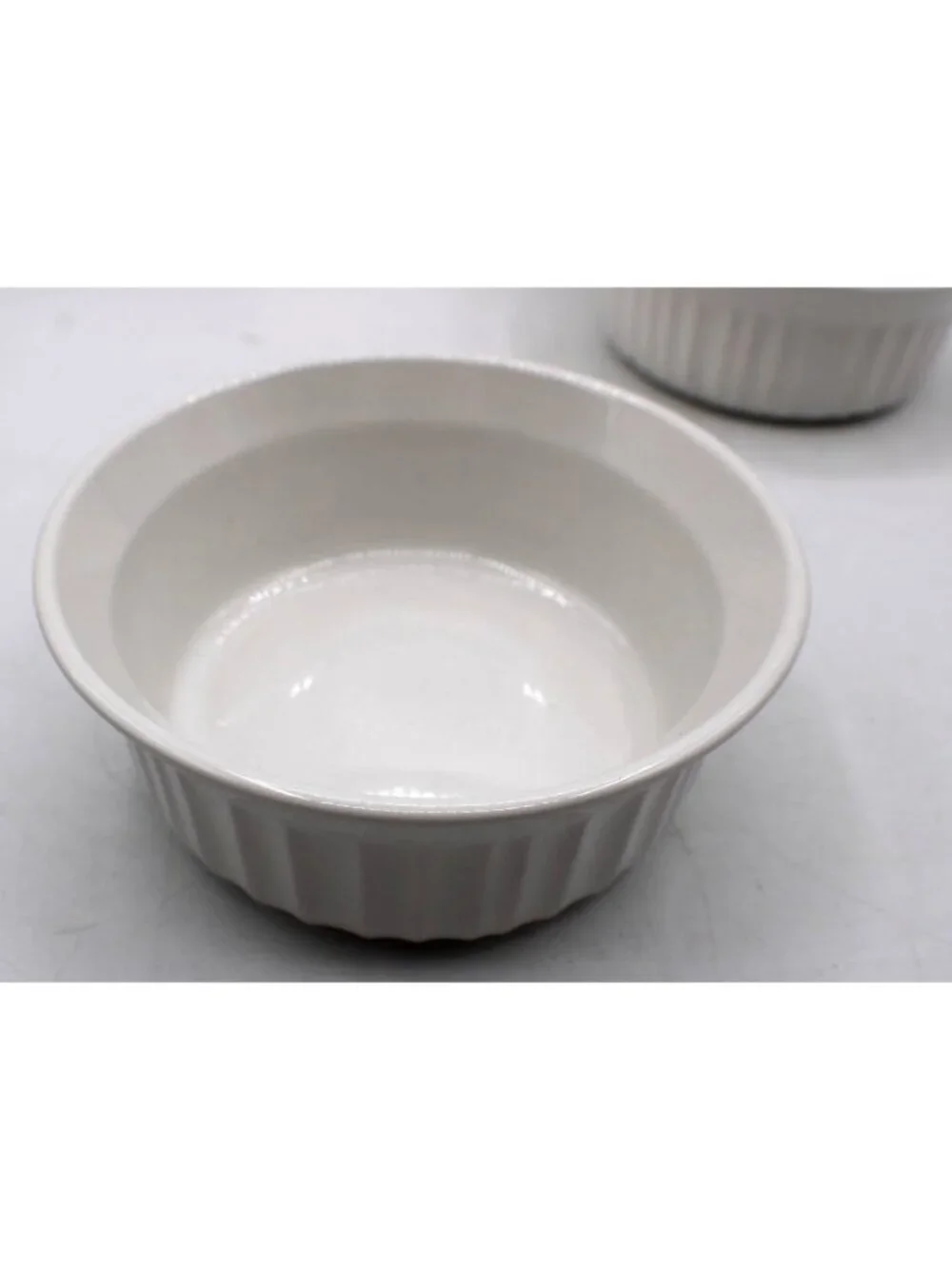 CorningWare French White 16oz Ramekins W/ Lids Stoneware Microwave and Oven Safe